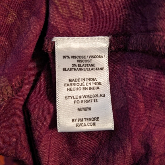 RVCA mini dress. Medium. Muted pastel colors. Medium. Floral print - Picture 5 of 6